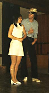 Karen & Colin 1971 (11k)
