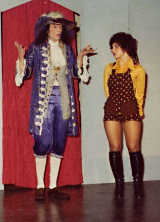 Leo Jones & Karen in 'Dick Whittington' (25k)